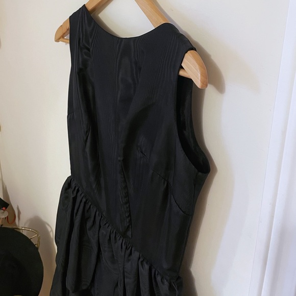 Rare 1950s Hepburn style black ruffled tier dress - Picture 9 of 12